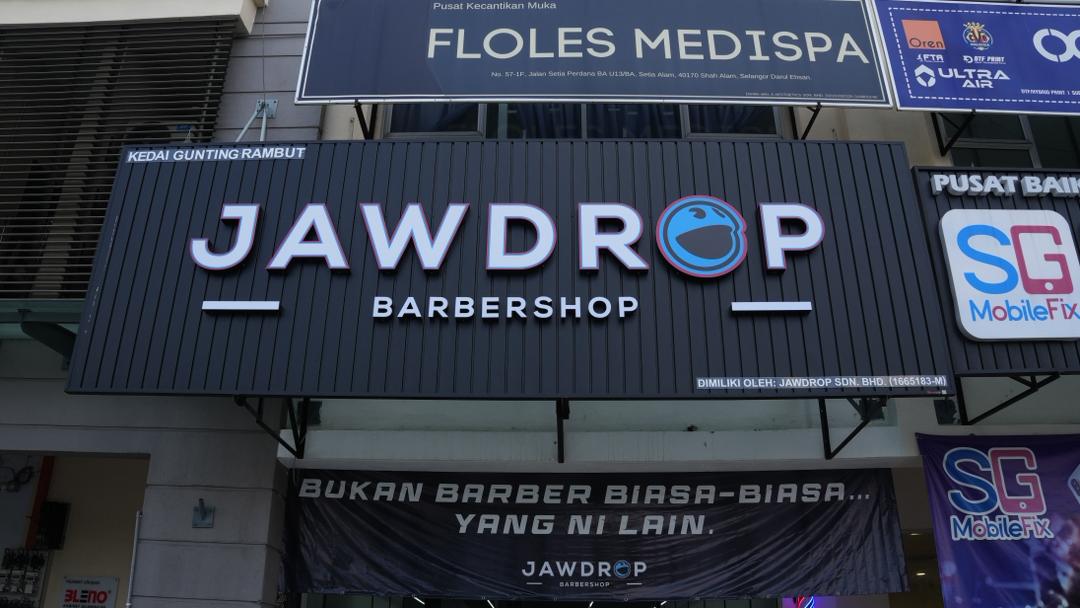 Jawdrop Setia Alam storefront and signage by day